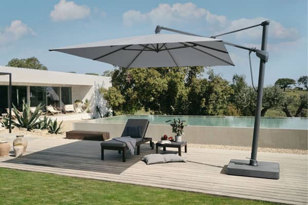 SUNWING Casa smoke